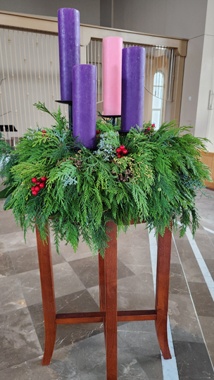 <strong> Advent Wreath</strong>3 Purple Candles, 1 Pink Candle, Western Red Cedar, Juniper Branches with Blue Berries, Hinoki Cypress, Arizona Cypress, & Holly Berries